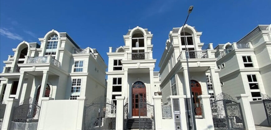 Biệt thự King Crown Thảo Điền