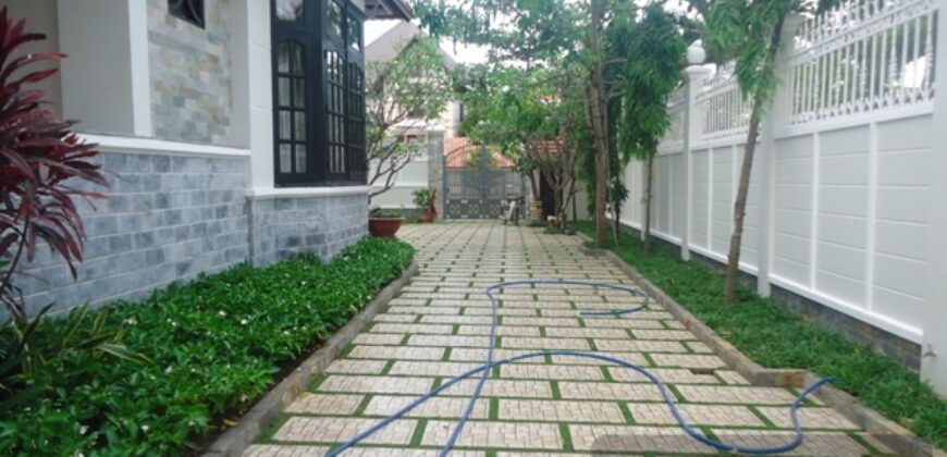 Biệt thự đường Lê Văn Miến Thảo Điền