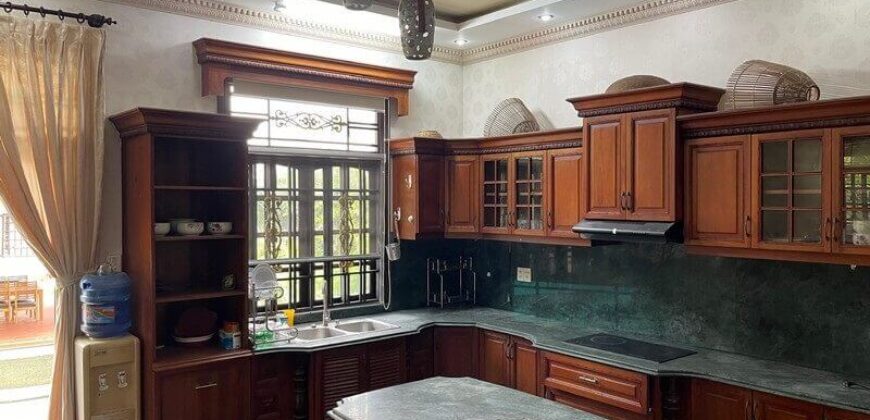 Bán biệt thự Kim Sơn Thảo Điền