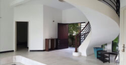 Bán biệt thự Nguyễn Văn Hưởng