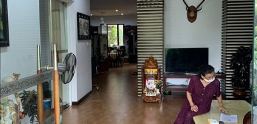 Bán biệt thự đường Xuân Thủy Thảo Điền