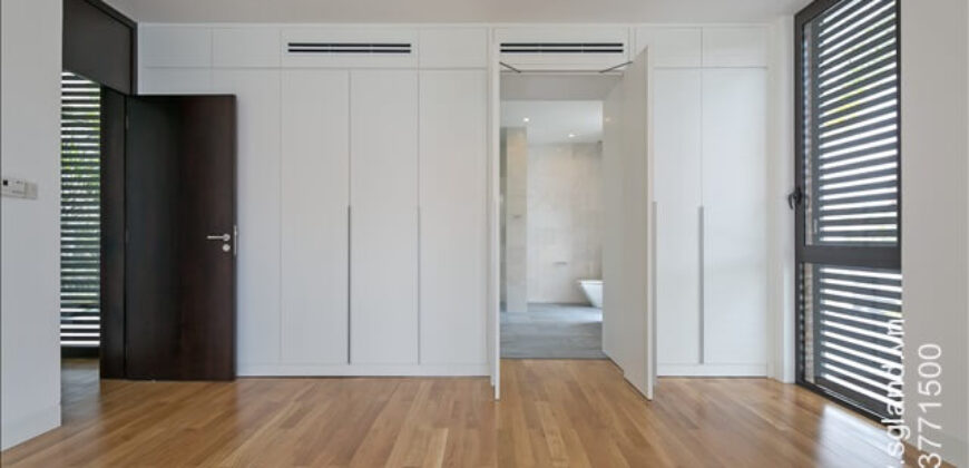 Bán biệt thự Thảo Điền Q2