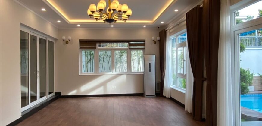 Biệt thự hồ bơi sân vườn