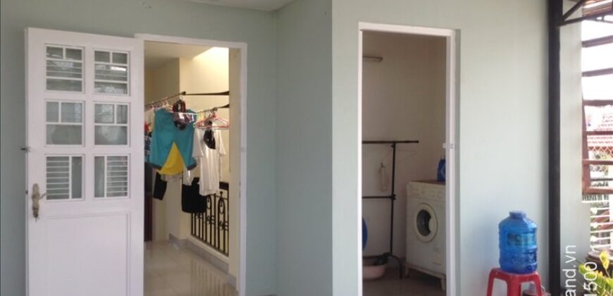 Bán biệt thự đường Quốc Hương Thảo Điền