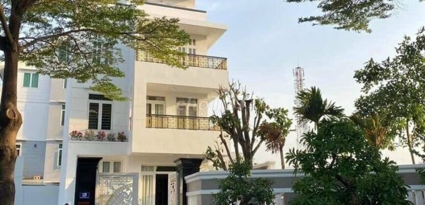 Bán biệt thự khu Gia Hòa Quận 9 – Hàng ngộp giá thơm