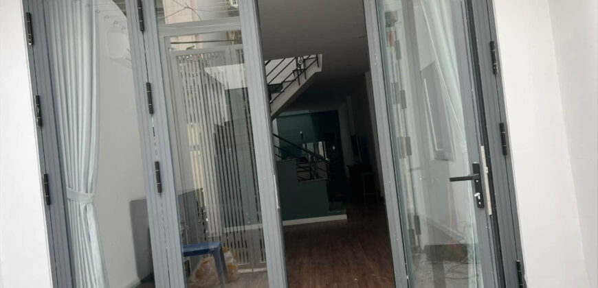 Bán Nhà Mặt Tiền Đường Đỗ Quang Thảo Điền | Ngôi Nhà Mới Đẹp và Tiện Nghi